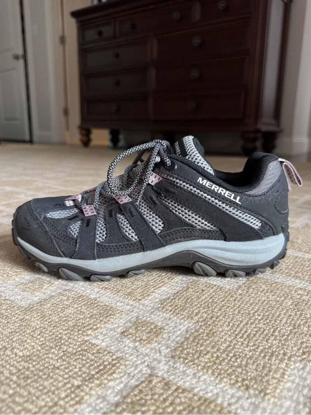 Merrell Alverstone 2 Hiking Shoes Trail Sneakers Outdoor Gray Black Pink 8